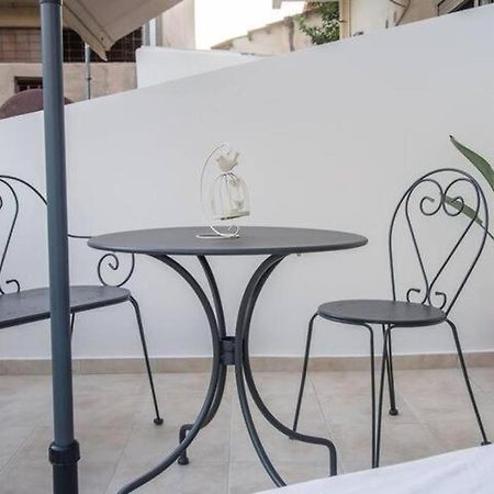 Eliora Studio & Aelia Apartment Iraklion Buitenkant foto