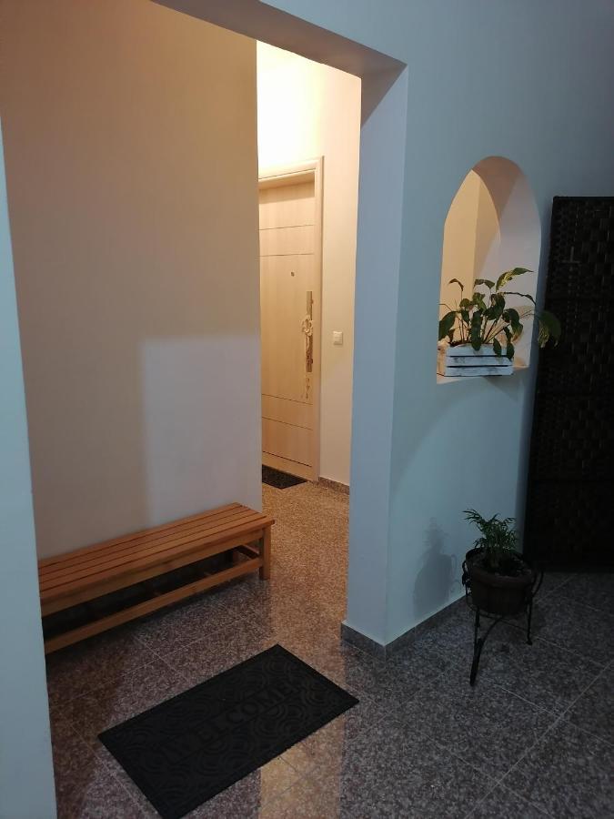Eliora Studio & Aelia Apartment Iraklion Buitenkant foto