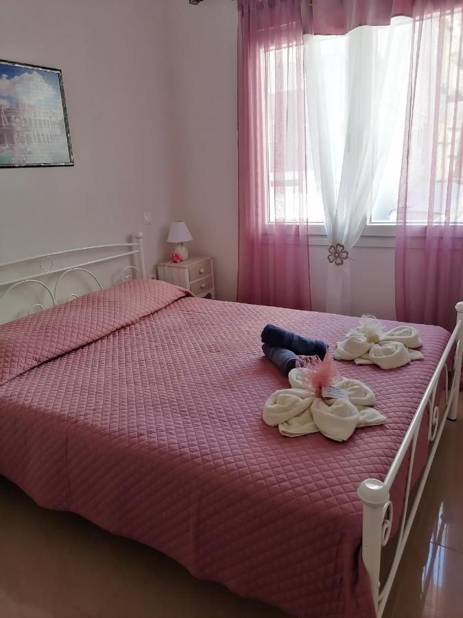 Eliora Studio & Aelia Apartment Iraklion Buitenkant foto
